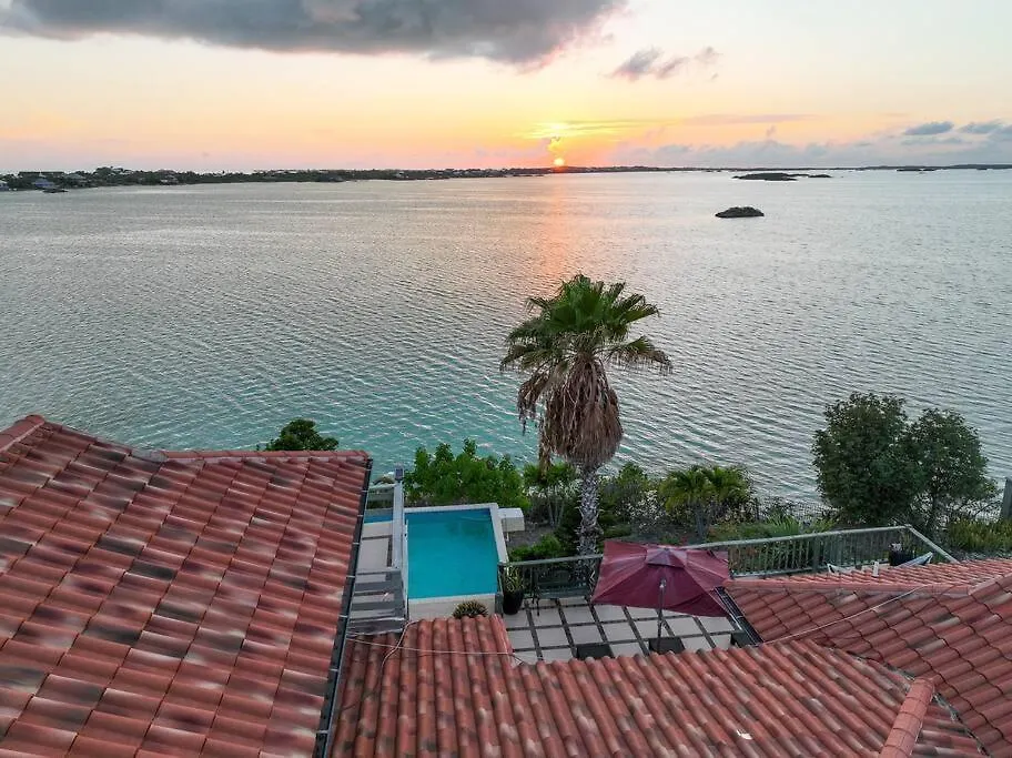 Turquoise Haven Villa Providenciales