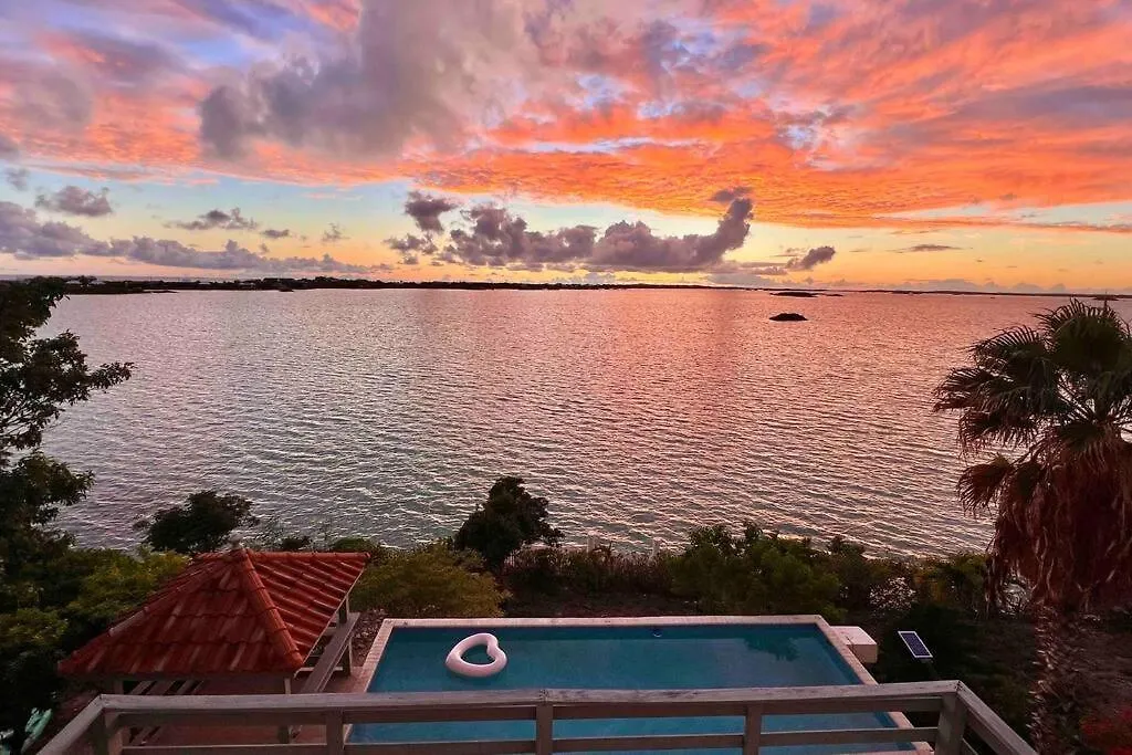 Turquoise Haven Villa Providenciales