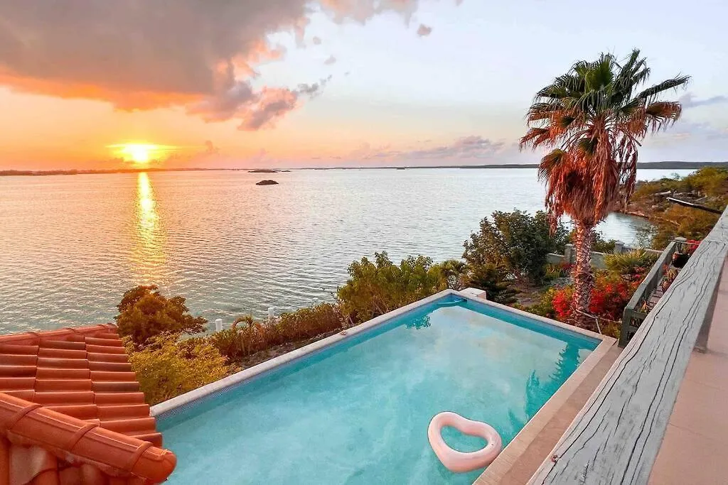Turquoise Haven Villa Providenciales